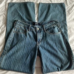 Hollister Low-Rise Vintage Baggy Jeans